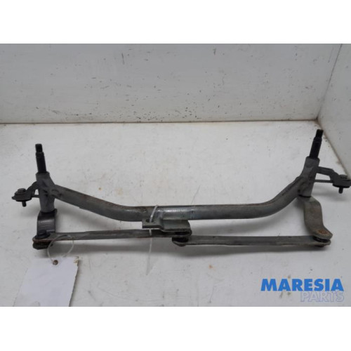 Peugeot - 207 - Wiper mechanism