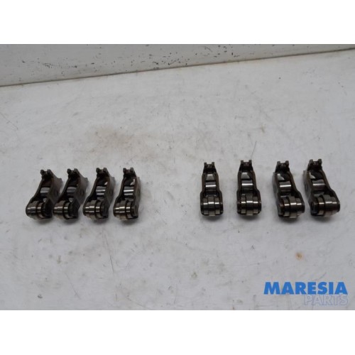 Peugeot - 207 - Rocker arm