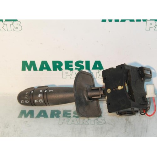 Renault - Kangoo - Indicator switch