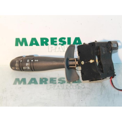 Renault - Kangoo - Indicator switch