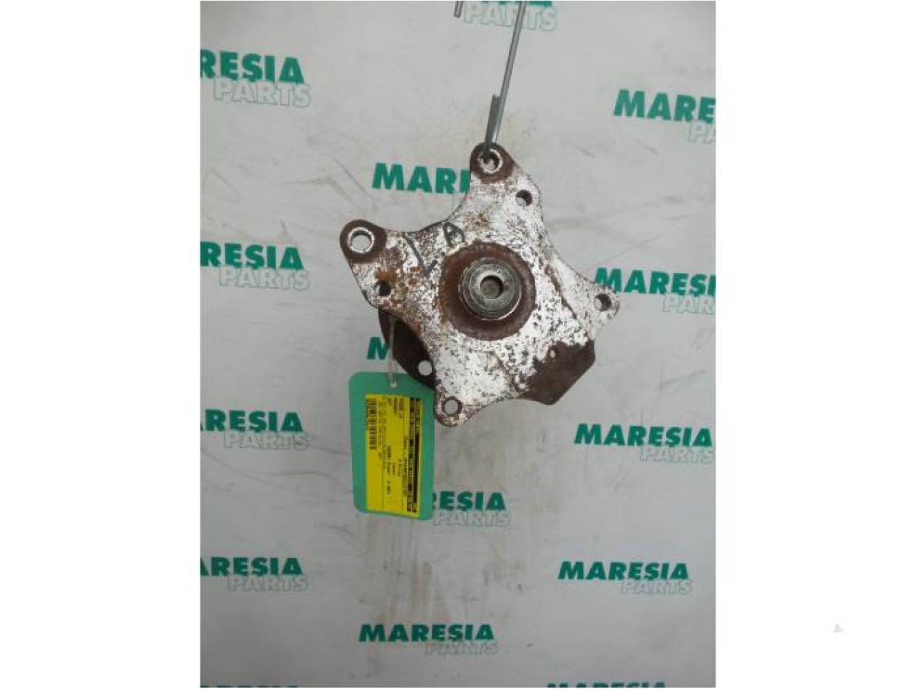Peugeot - 307 - Fusee links-achter