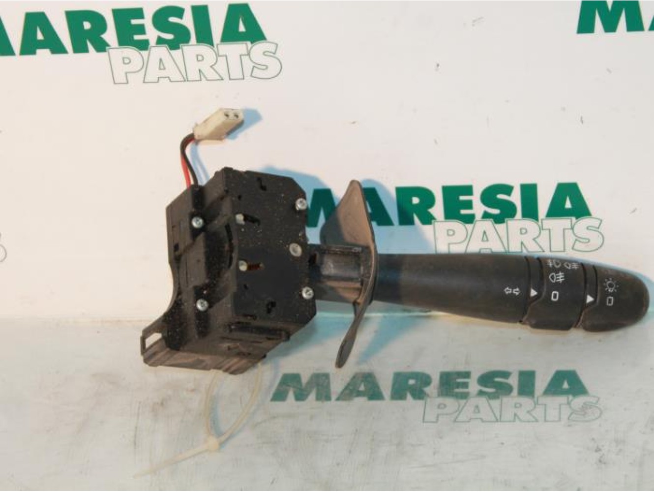 Renault - Megane - Indicator switch