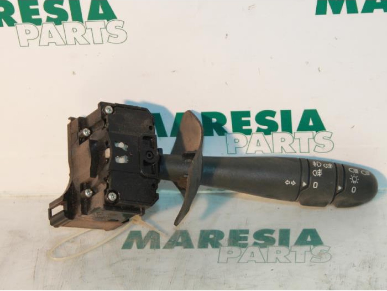 Renault - Megane - Indicator switch