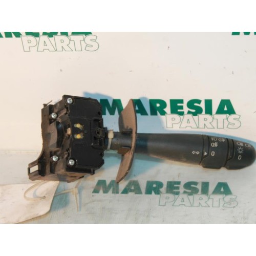 Renault - Megane - Indicator switch