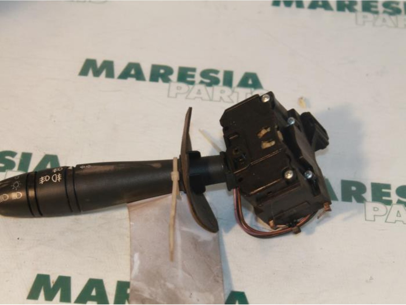 Renault - Megane - Indicator switch