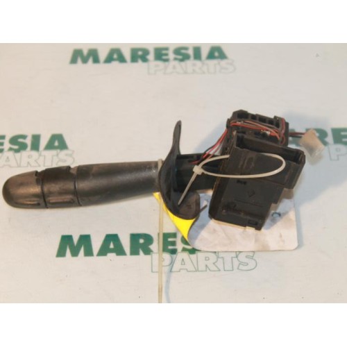 Renault - Megane - Indicator switch