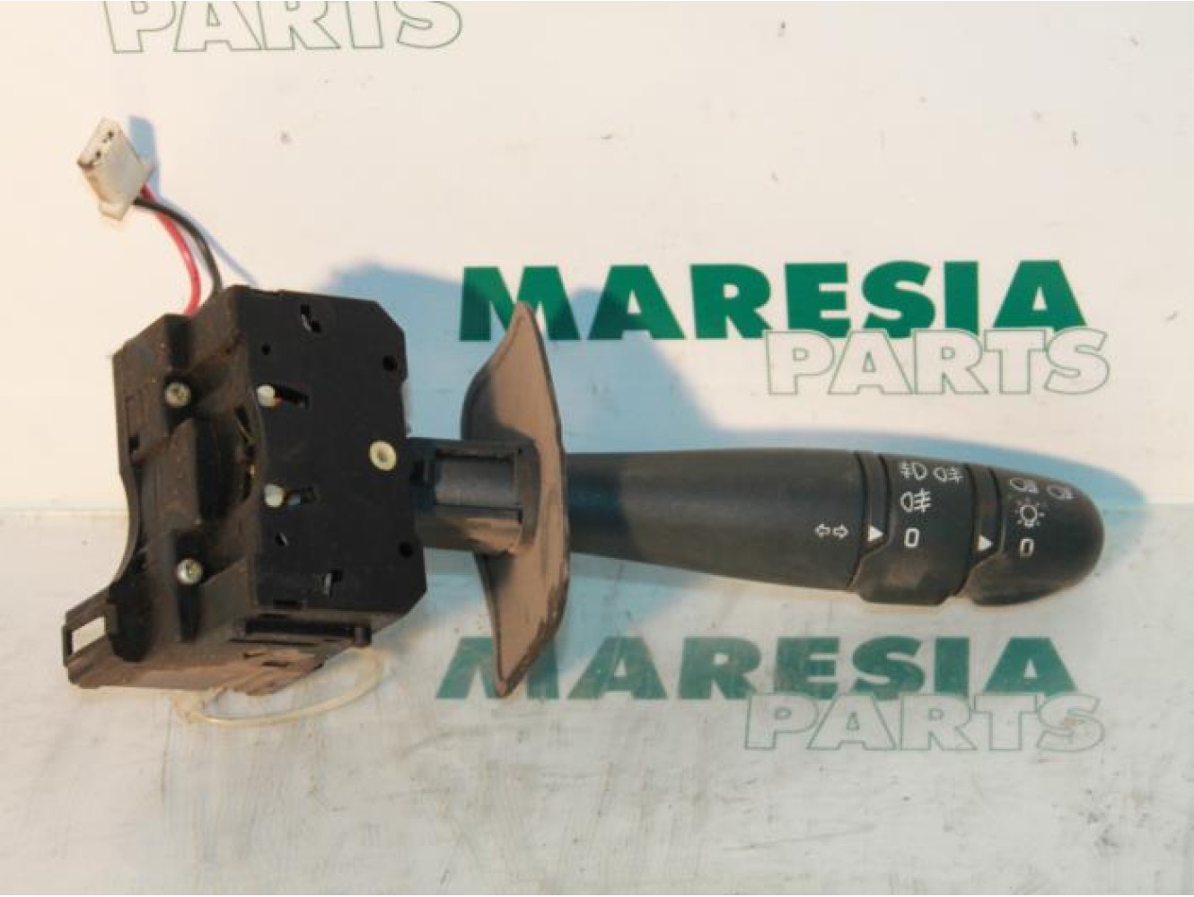 Renault - Megane - Indicator switch