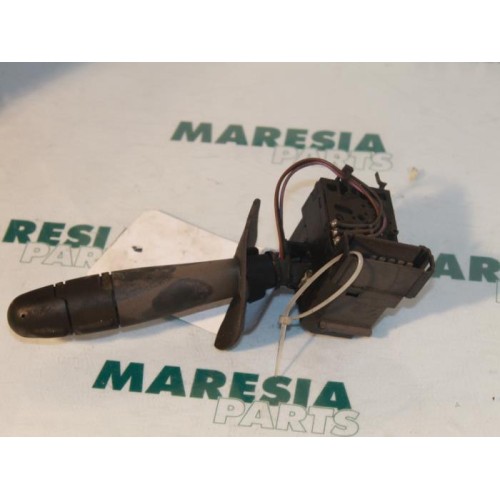 Renault - Megane - Indicator switch