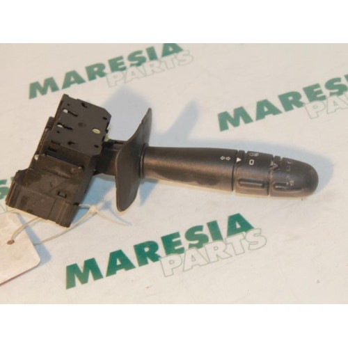 Renault - Megane - Indicator switch