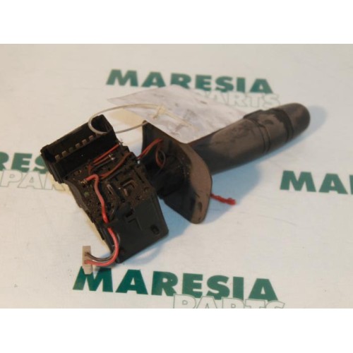 Renault - Megane - Indicator switch