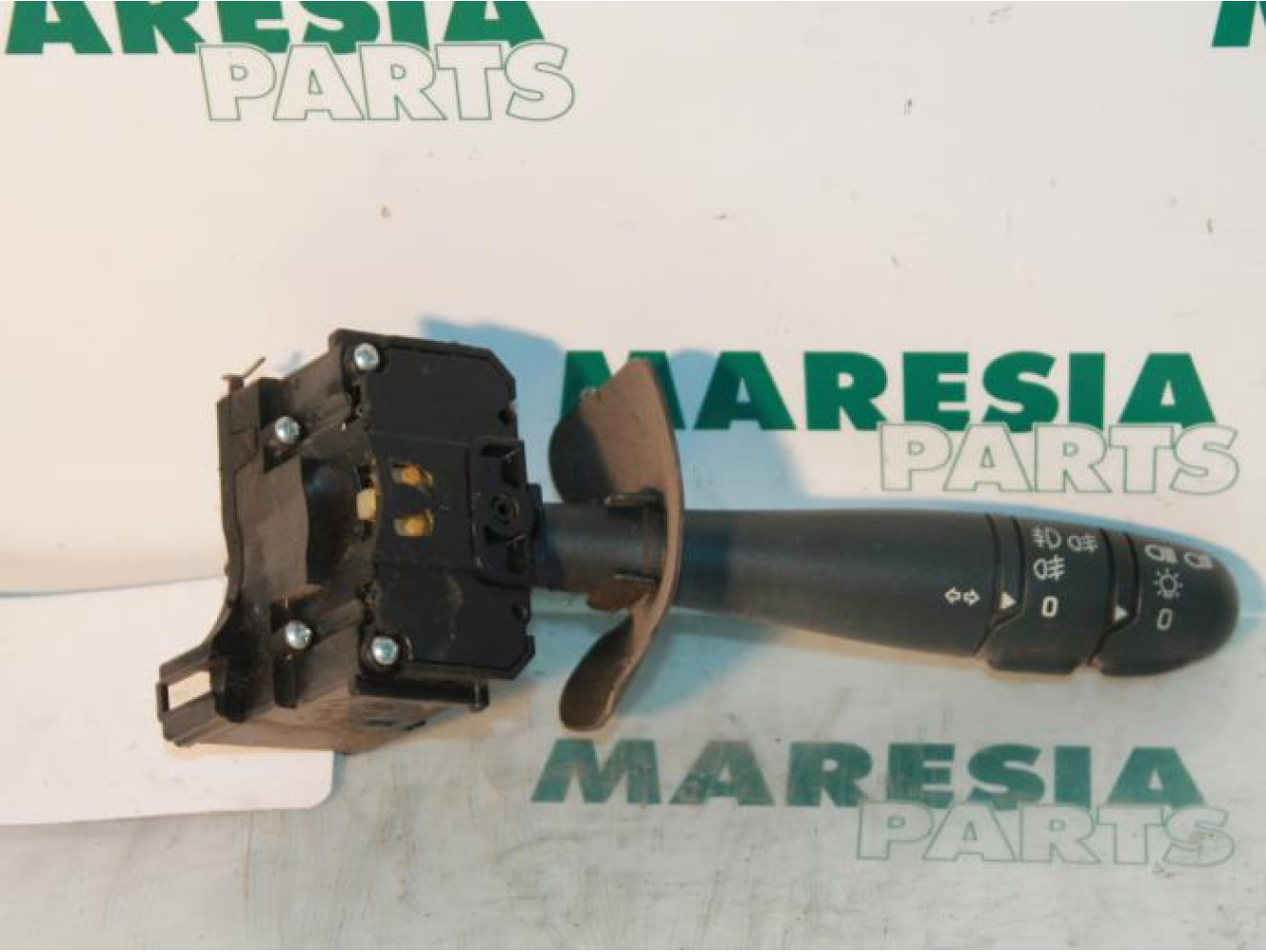 Renault - Megane - Indicator switch