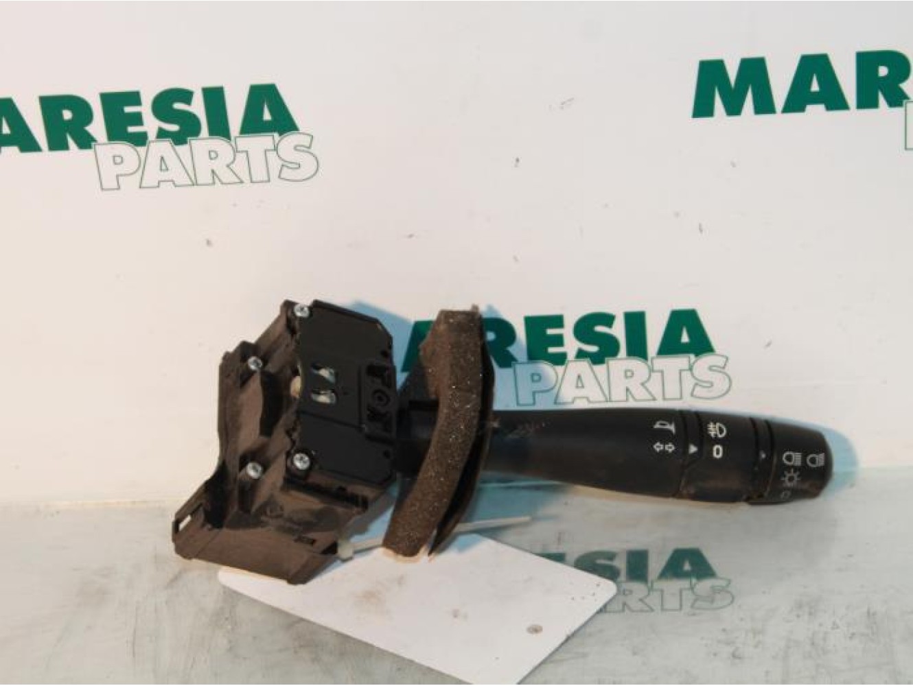 Renault - Megane - Indicator switch