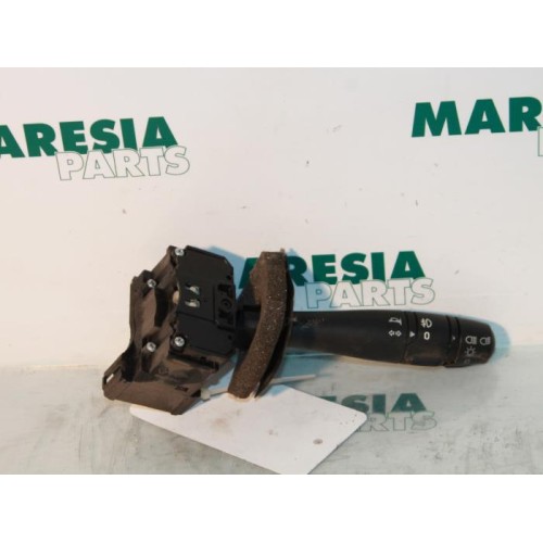 Renault - Megane - Indicator switch
