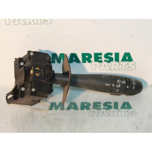 Renault - Megane - Indicator switch