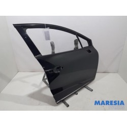 Renault - Clio - Front door 4-door, right