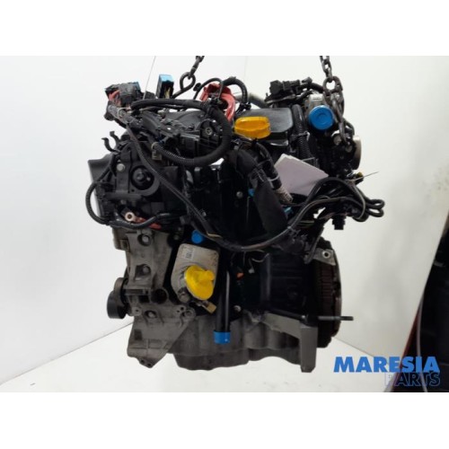 Renault - Clio - Engine