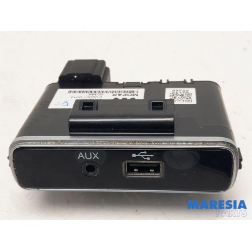 Fiat - 500 - AUX / USB connection