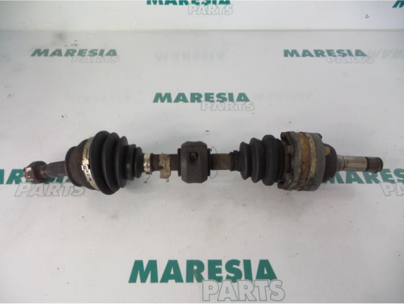 Alfa Romeo - 145/146 - Aandrijfas links-voor