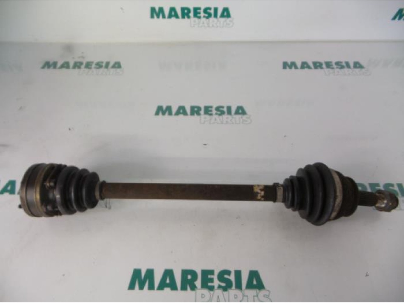 Alfa Romeo - 145/146 - Aandrijfas links-voor