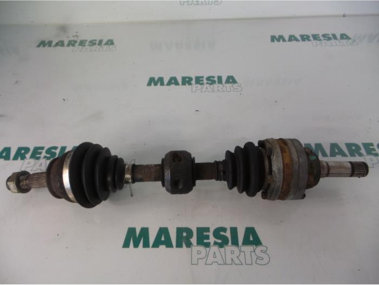 Alfa Romeo - 145/146 - Aandrijfas links-voor