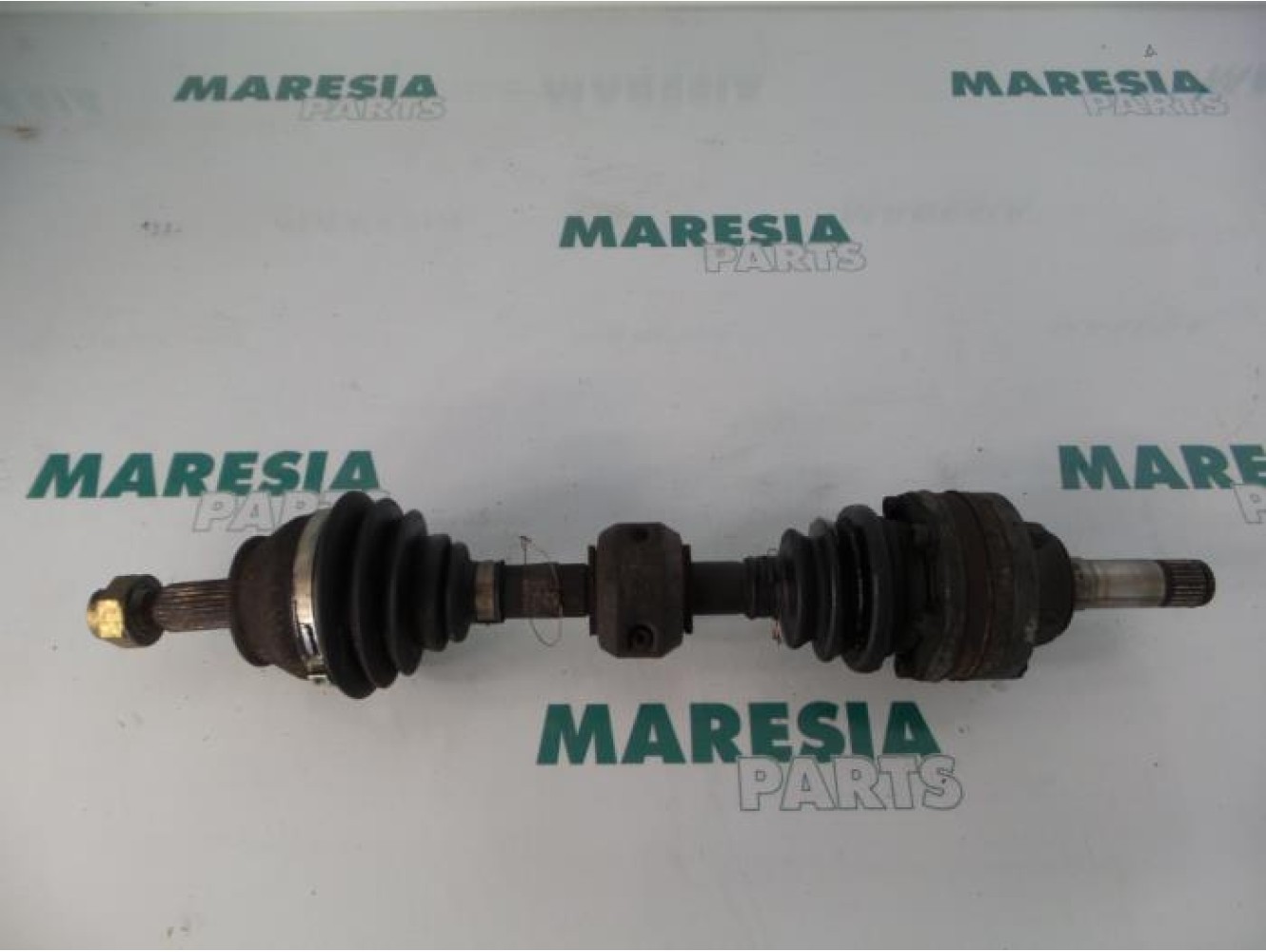Alfa Romeo - 145/146 - Aandrijfas links-voor