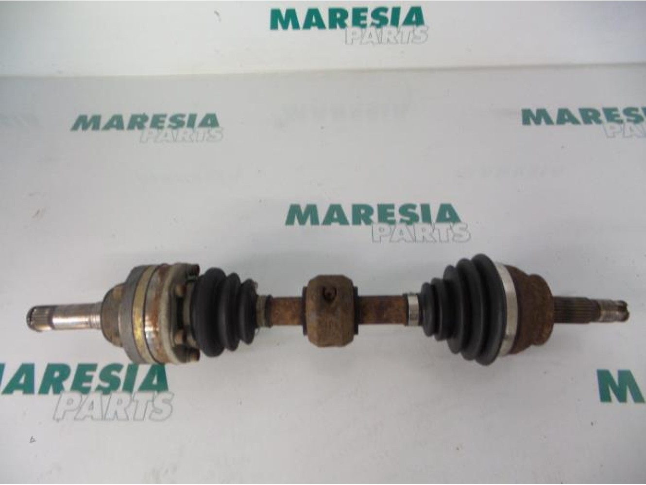 Alfa Romeo - 145/146 - Aandrijfas links-voor