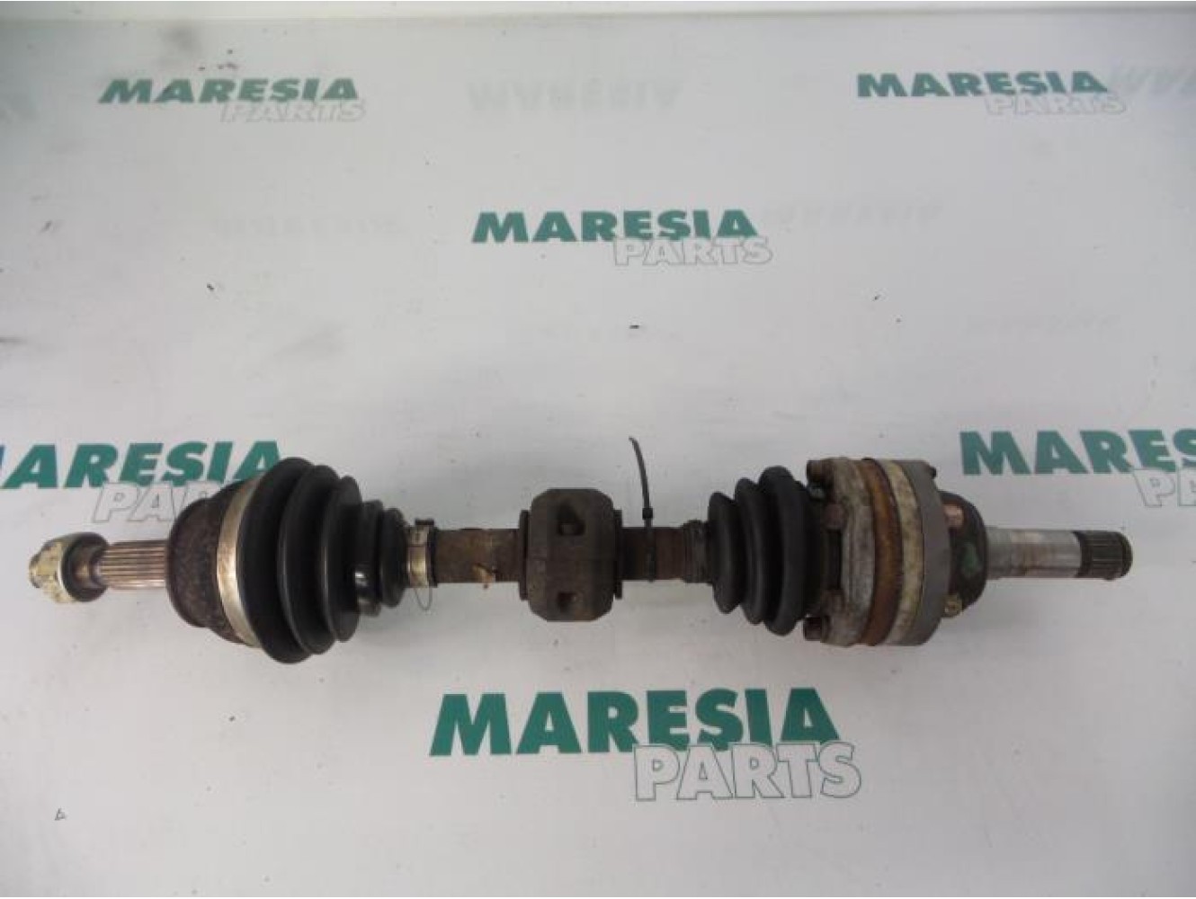 Alfa Romeo - 145/146 - Aandrijfas links-voor