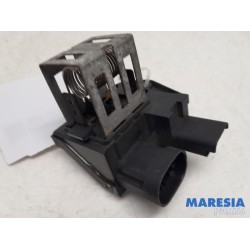 Peugeot - 207 - Cooling fan resistor