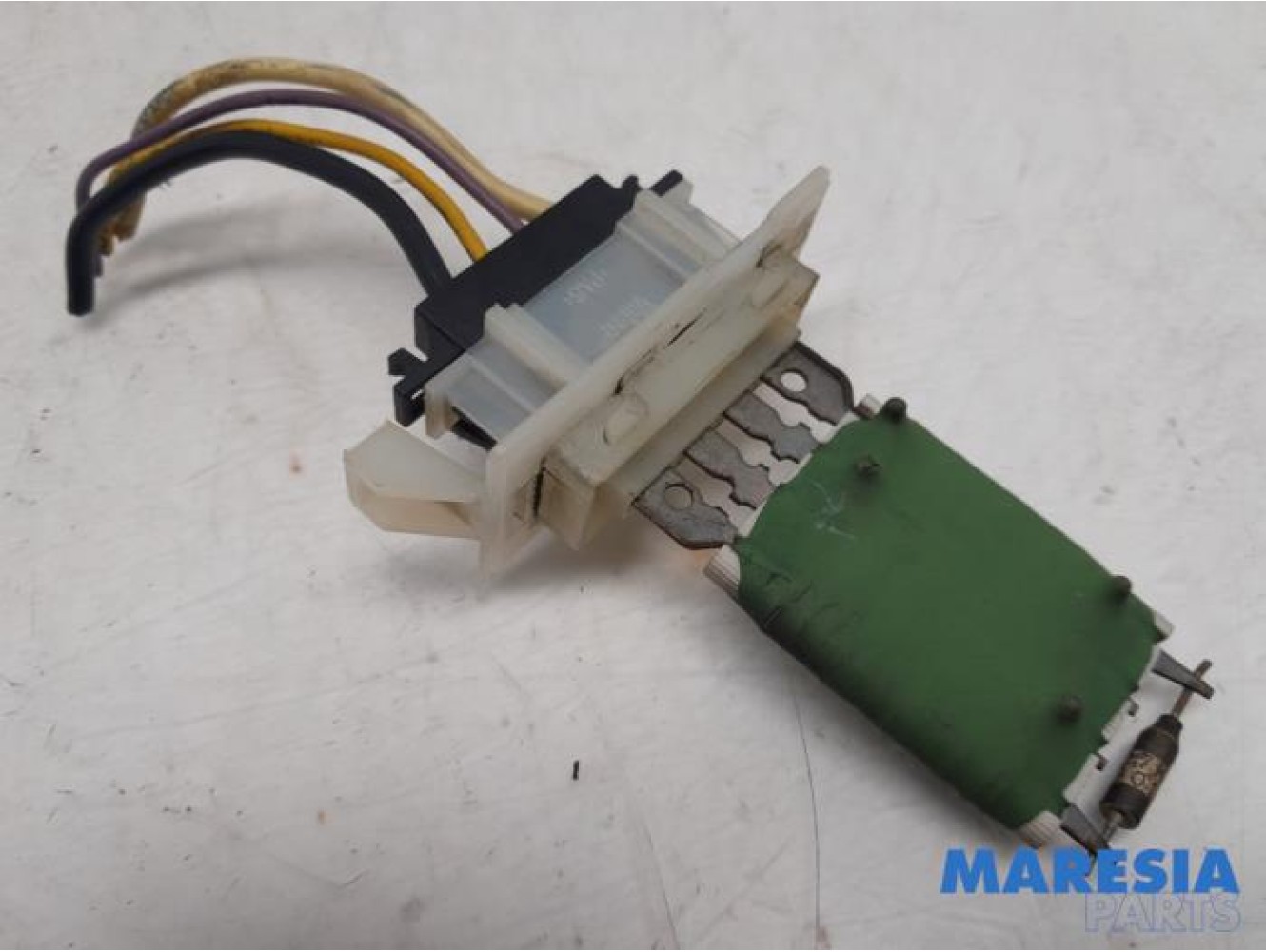 Peugeot - 207 - Heater resistor