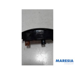 Peugeot - 207 - Commande toit escamotable