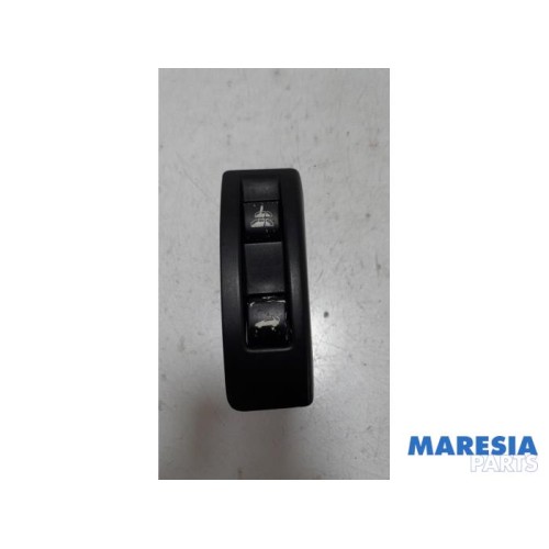 Peugeot - 207 - Commande toit escamotable