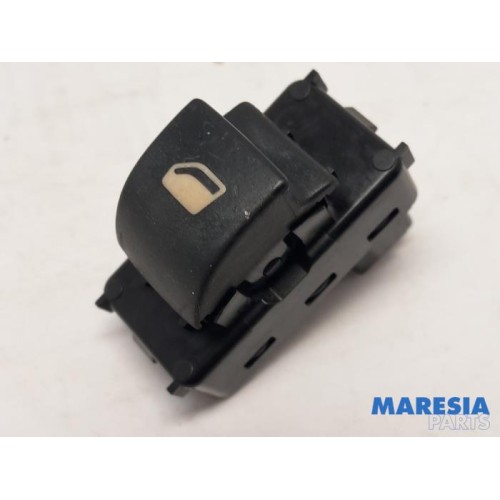 Peugeot - 207 - Electric window switch
