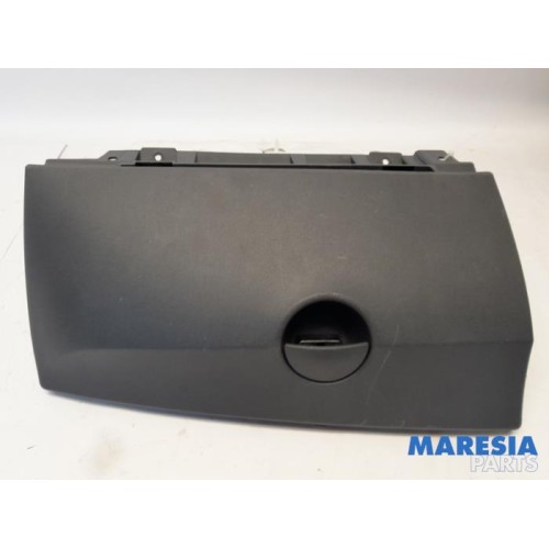 Fiat - 500 - Handschuhfach