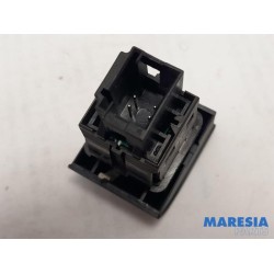 Peugeot - 207 - Central locking switch