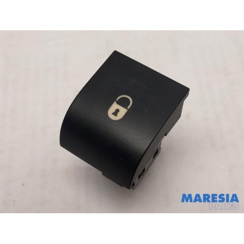 Peugeot - 207 - Central locking switch