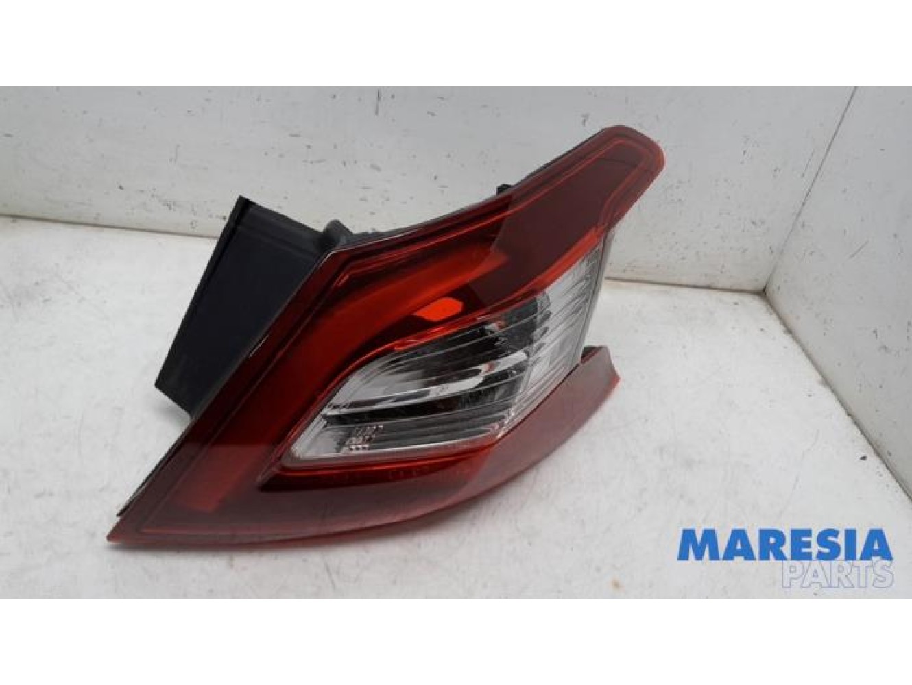 Peugeot - 308 - Feu arrière droit