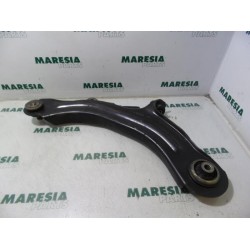 Renault - Megane Scenic - Front lower wishbone, right