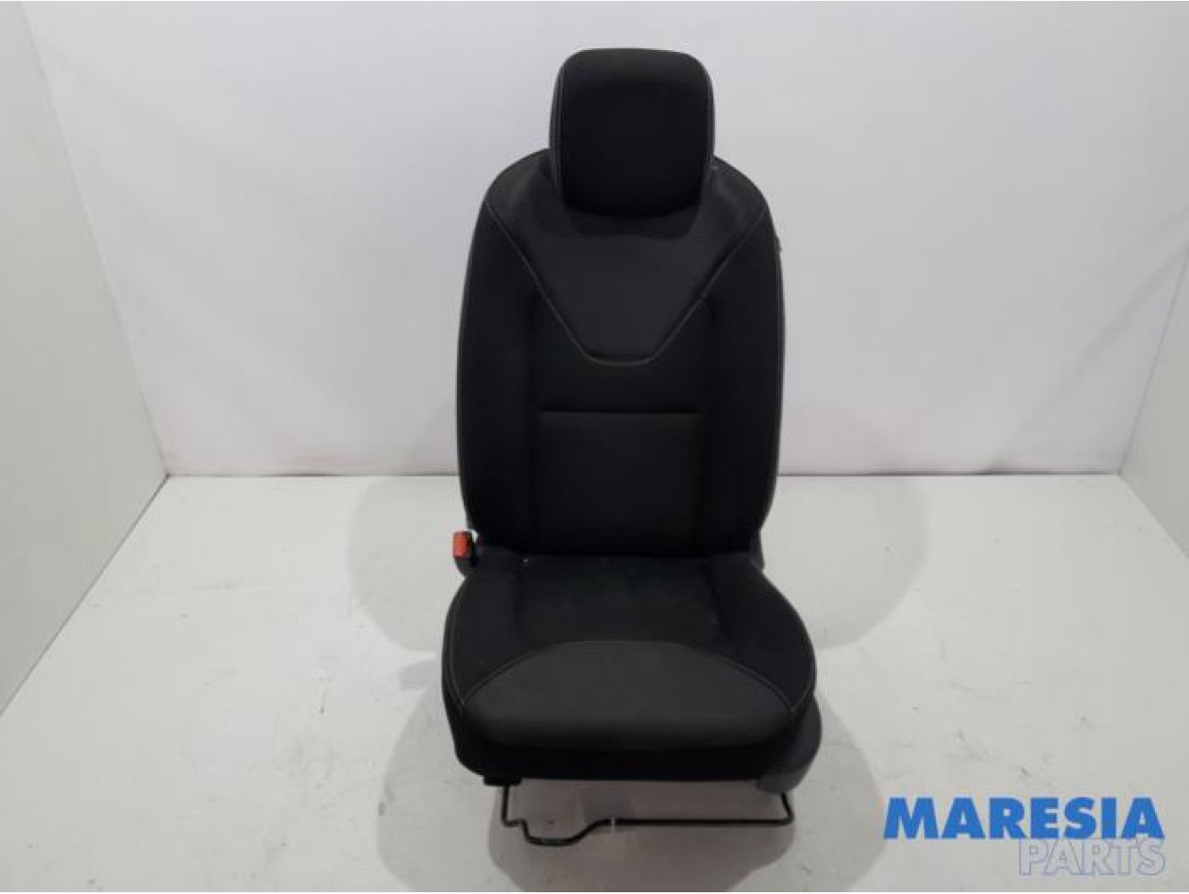 Renault - Clio - Stoel links