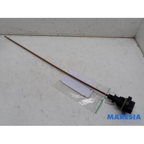 Fiat - 500 - Oil dipstick