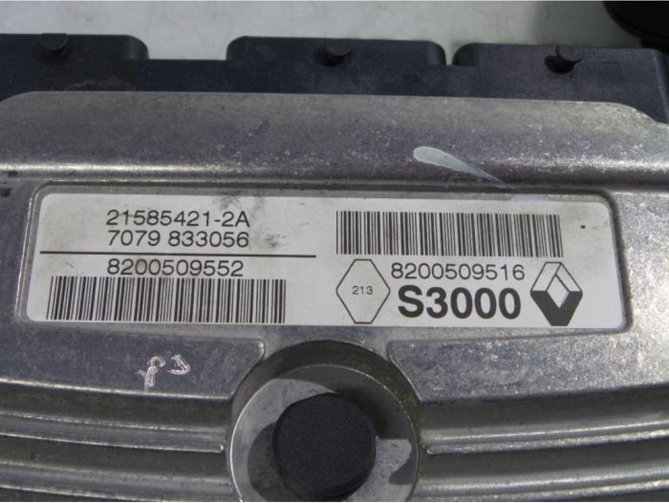 Renault - Megane Scenic - Engine management computer