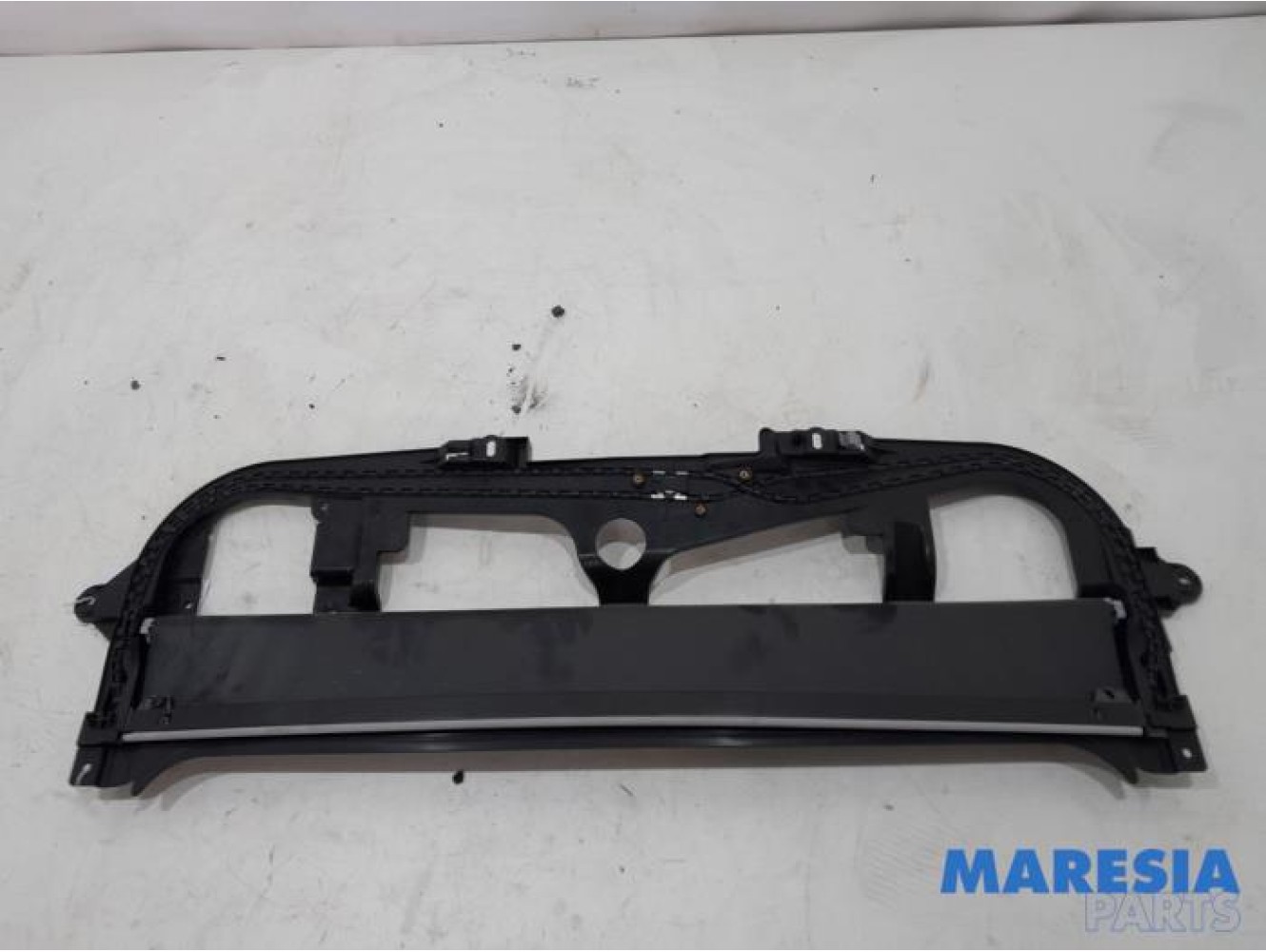 Peugeot - 3008 - Sliding headliner mechanism