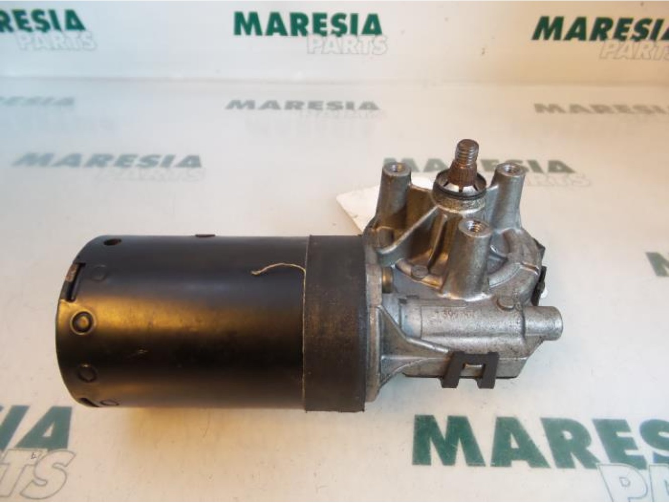 Peugeot - 206 - Front wiper motor