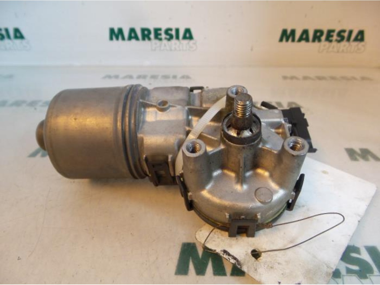 Peugeot - 206 - Front wiper motor