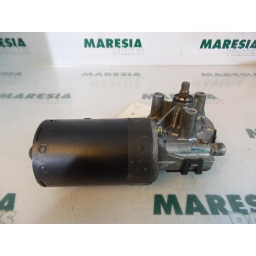 Peugeot - 206 - Front wiper motor