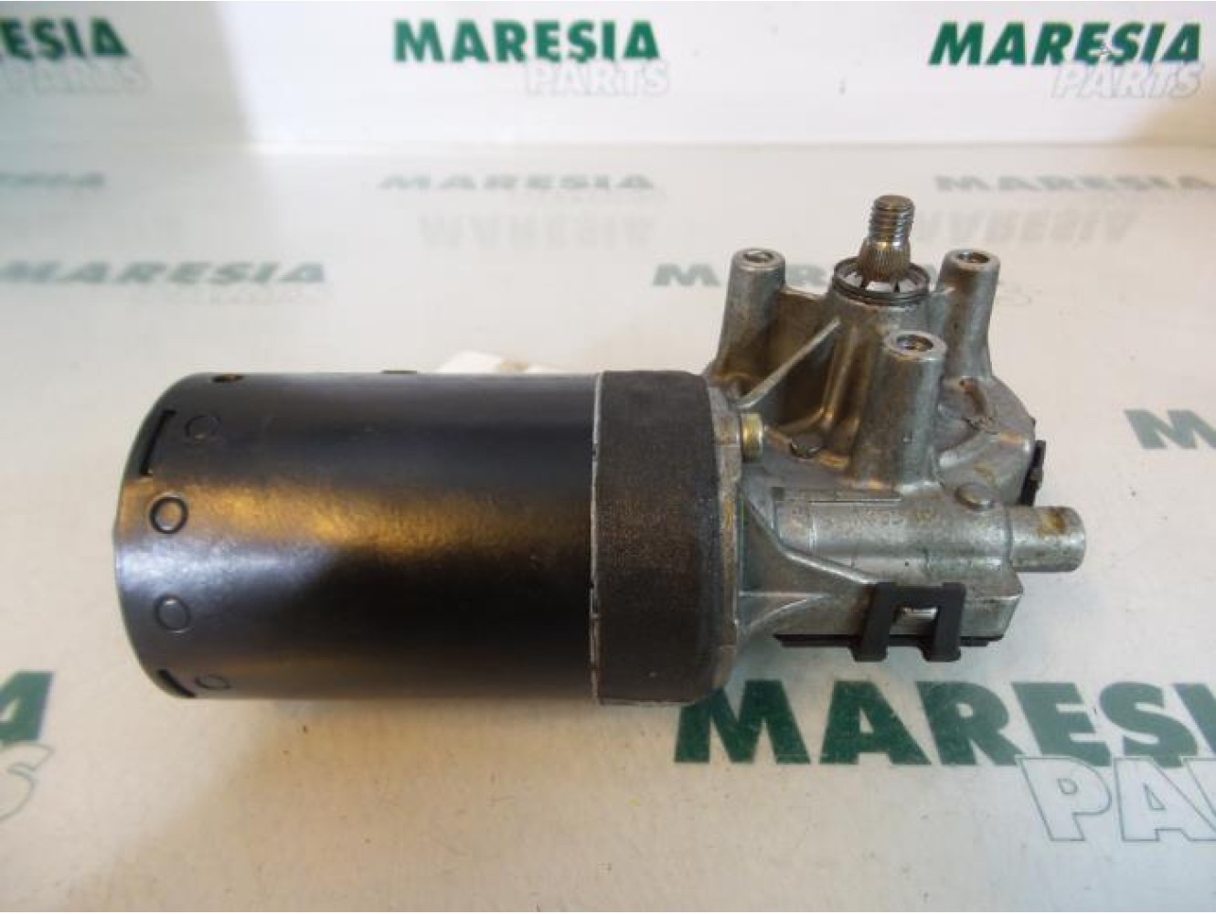 Peugeot - 206 - Front wiper motor