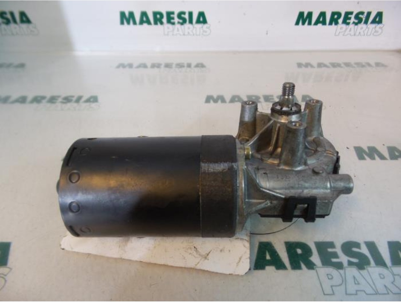 Peugeot - 206 - Front wiper motor