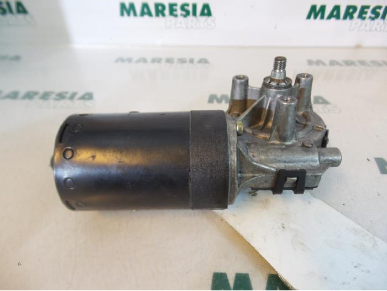 Peugeot - 206 - Front wiper motor