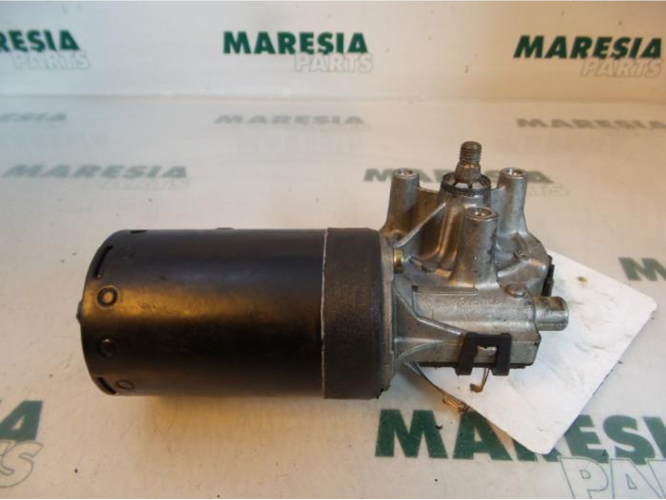 Peugeot - 206 - Front wiper motor