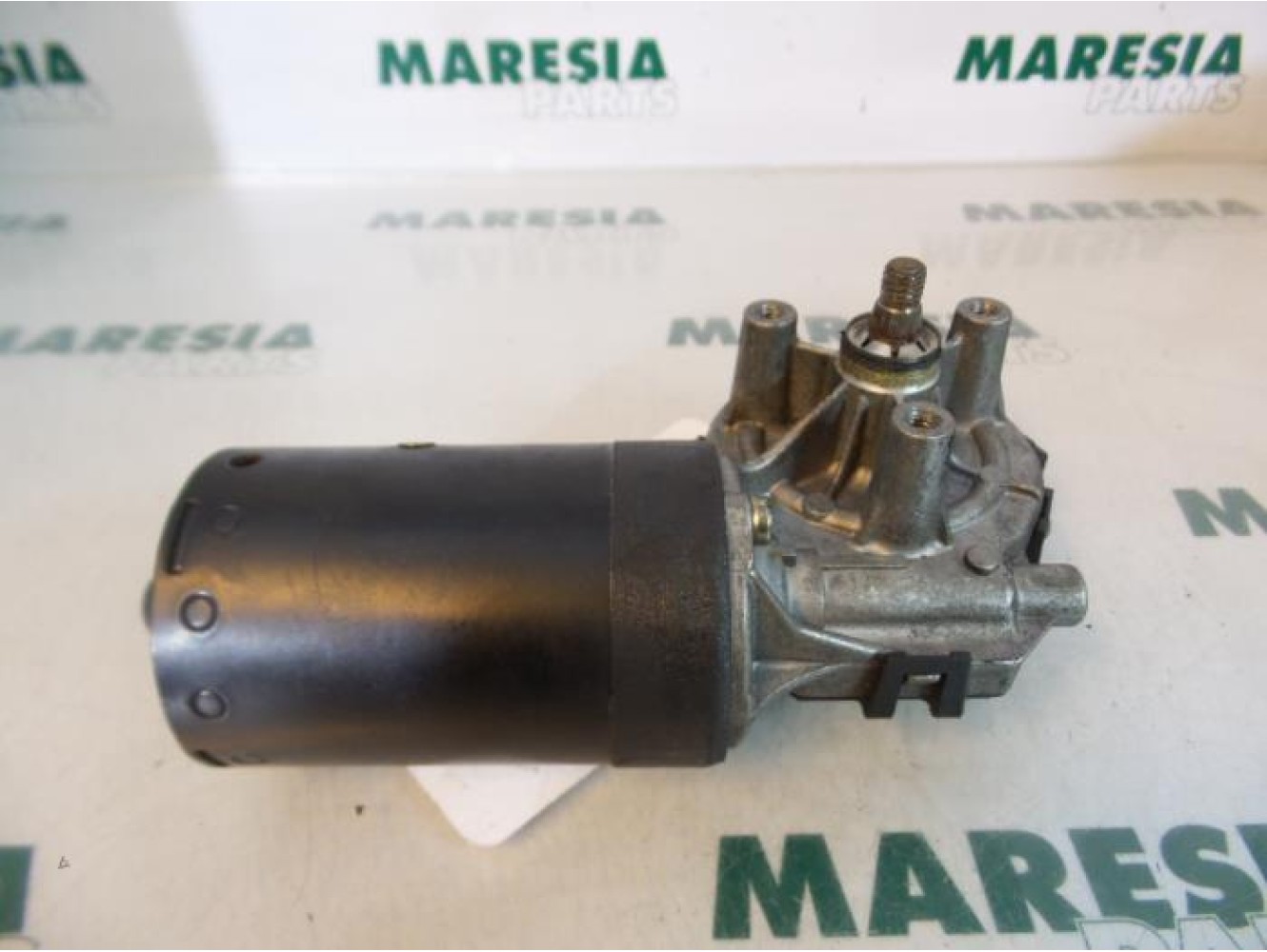 Peugeot - 206 - Front wiper motor