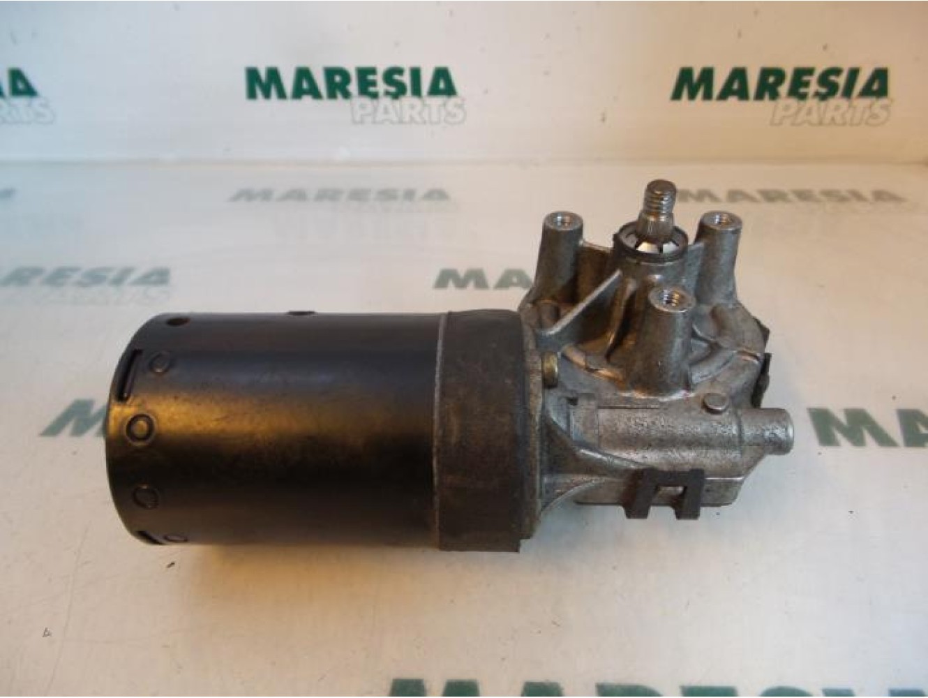 Peugeot - 206 - Front wiper motor